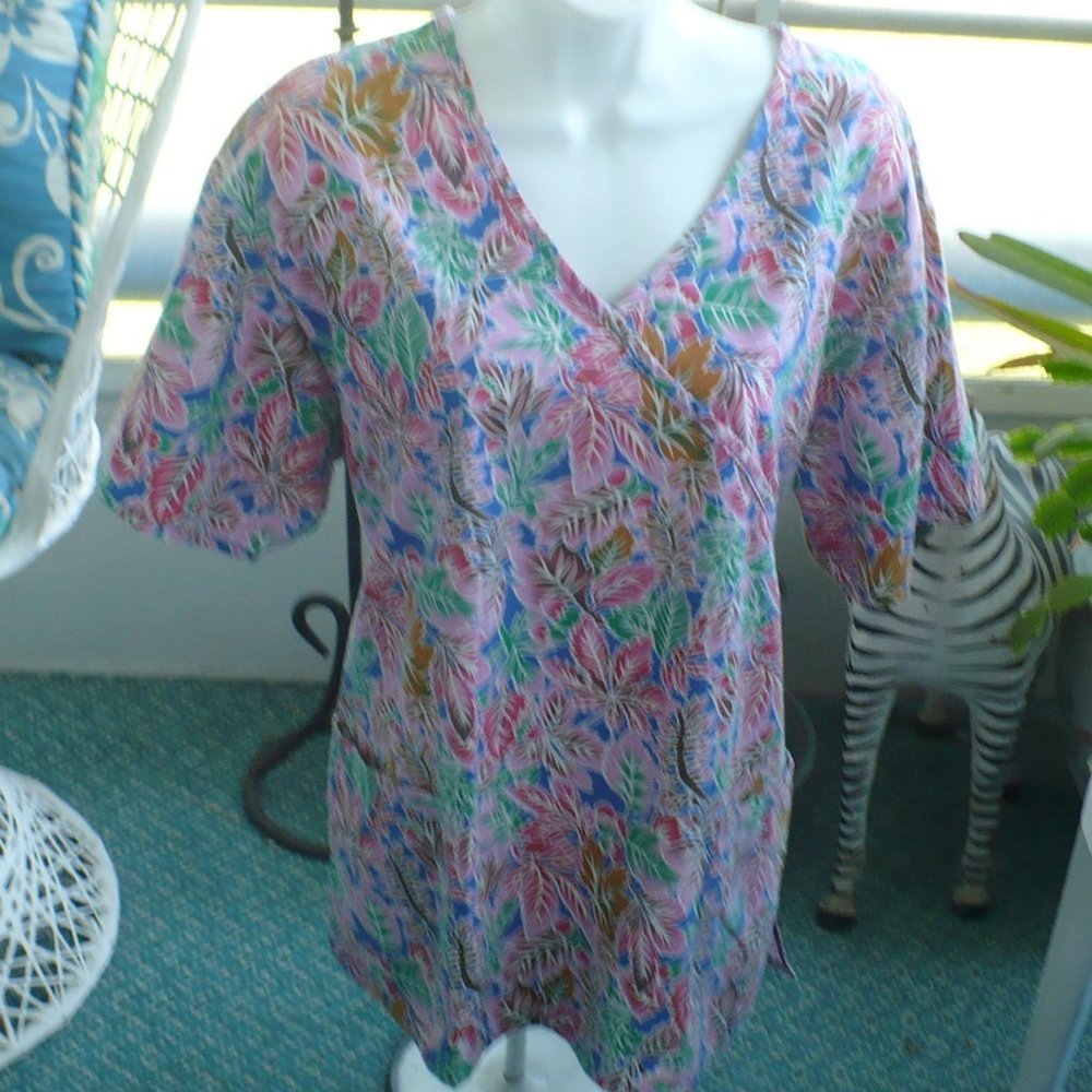 ❤️EXPO Scrubs Top Multi-Colored Leaf Print Nurse Medical Size Large